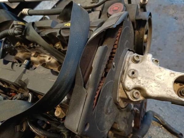 MOTEUR CITROEN / PEUGEOT 1.6 ESSENCE - Vue 7